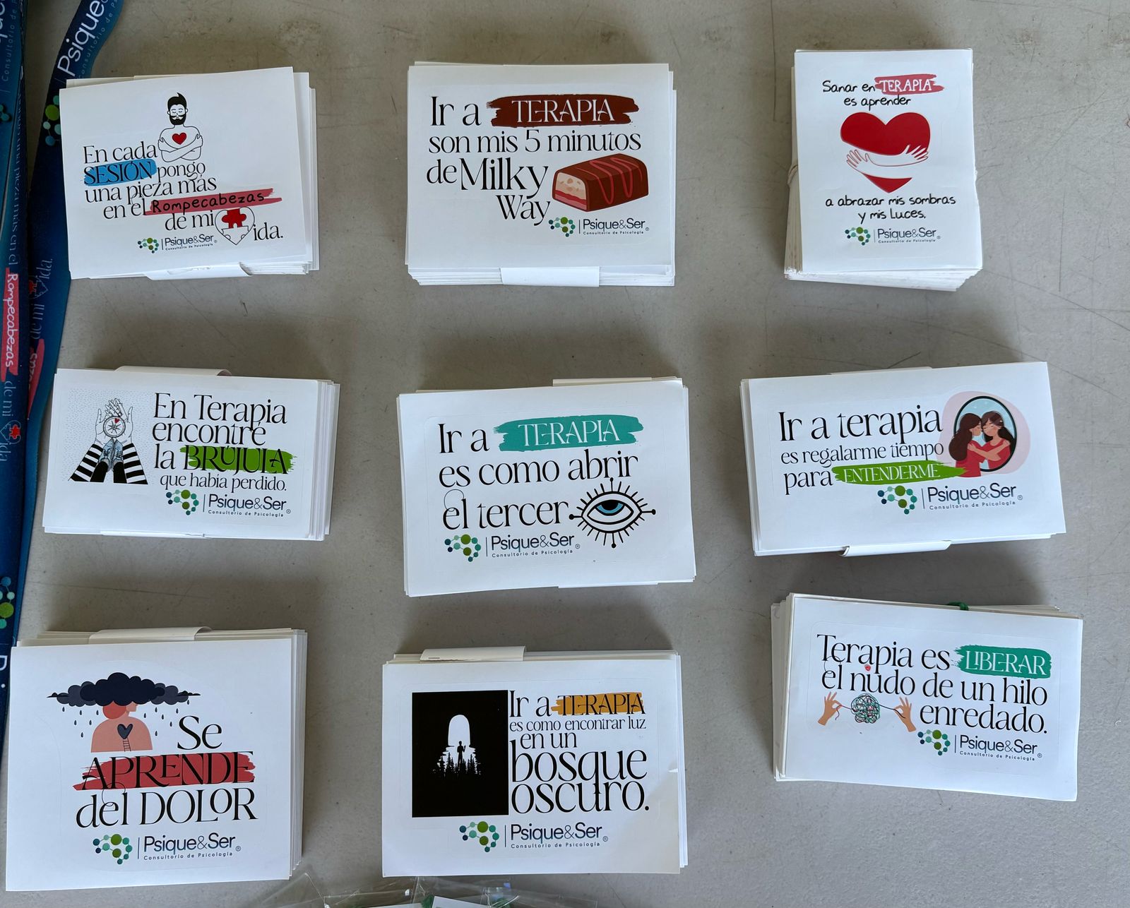 Stickers con frases para promover el bienestar mental